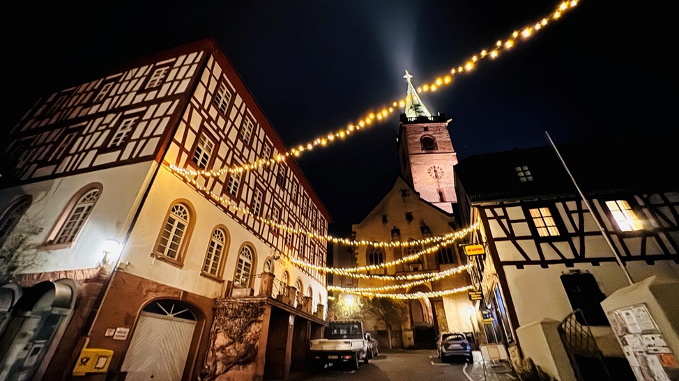 Lorch bei Nacht - wunderbar illuminiert und stimmungsvoll!